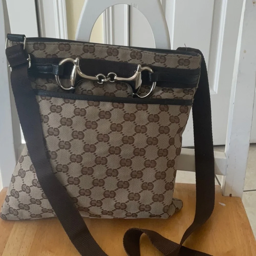 GGBrown Patterned Crossbody Bag - Picture 7 of 8